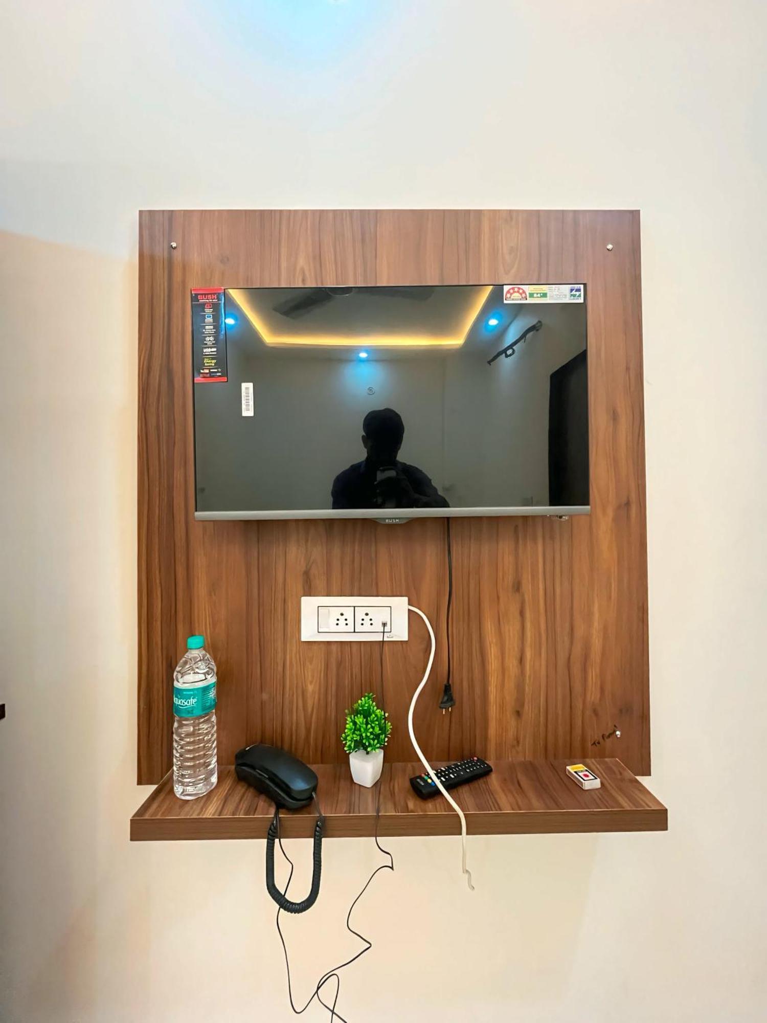 Hotel Pooja Divisione di Jaipur Esterno foto